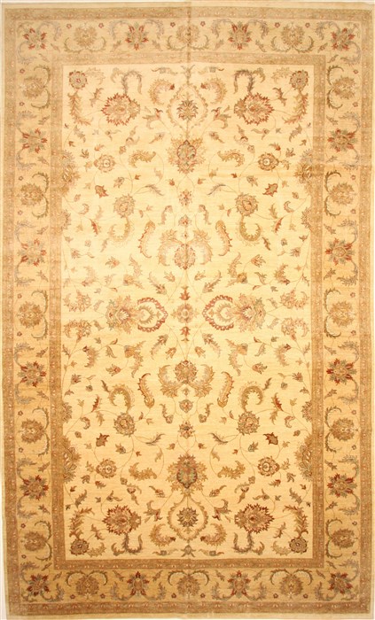 Serapi Beige Hand Knotted 120 X 200 Area Rug 250-30568 Image 0
