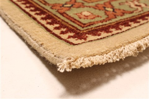 Serapi Beige Hand Knotted 119 X 178 Area Rug 250-30571 Image 9