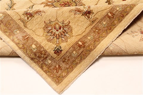 Ziegler Beige Hand Knotted 120 X 200 Area Rug 250-30588 Image 4