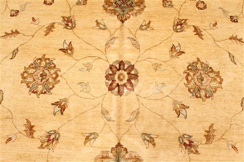 Ziegler Beige Hand Knotted 123 X 183 Area Rug 250-30623 Image 9