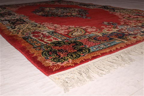 Sarouk Red Hand Knotted 44 X 64 Area Rug 400-30643 Image 11