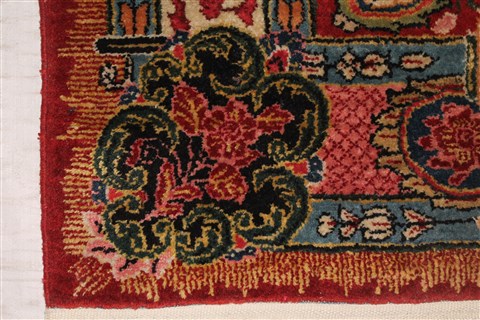 Sarouk Red Hand Knotted 44 X 64 Area Rug 400-30643 Image 6