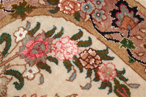 Tabriz Yellow Oval Hand Knotted 19 X 23  Area Rug 400-30645 Image 4