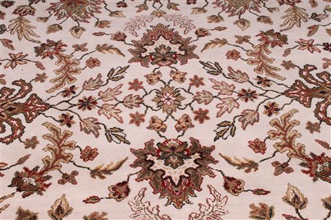 Jaipur White Hand Knotted 92 X 121 Area Rug 301-30676 Image 3