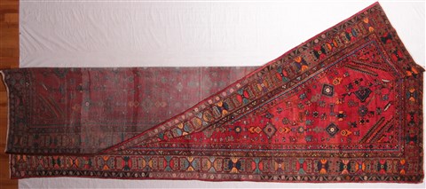Mahal Red Hand Knotted 102 X 193 Area Rug 400-30707 Image 4