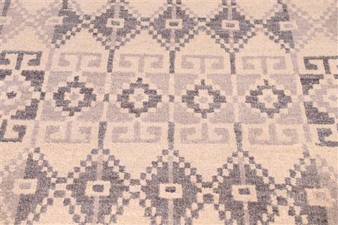 Jaipur Beige Hand Knotted 91 X 124 Area Rug 301-30708 Image 10