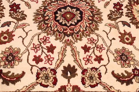 Jaipur White Hand Knotted 90 X 120 Area Rug 301-30712 Image 11
