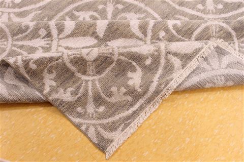 Oushak Beige Hand Knotted 90 X 117 Area Rug 256-30717 Image 2