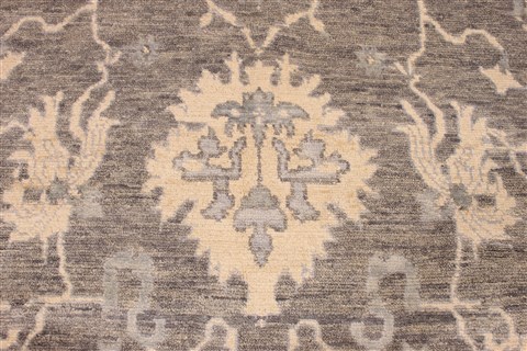Oushak Beige Hand Knotted 92 X 127  Area Rug 256-30720 Image 3