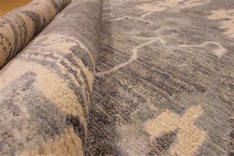 Oushak Beige Hand Knotted 92 X 127  Area Rug 256-30720 Image 9