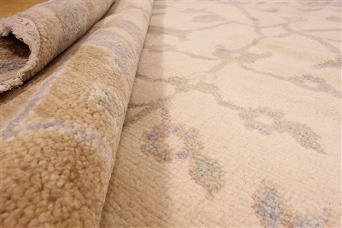 Oushak Grey Hand Knotted 93 X 121 Area Rug 256-30725 Image 8