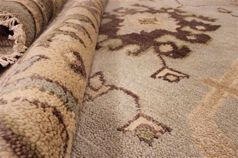 Oushak Beige Hand Knotted 83 X 101 Area Rug 256-30734 Image 10