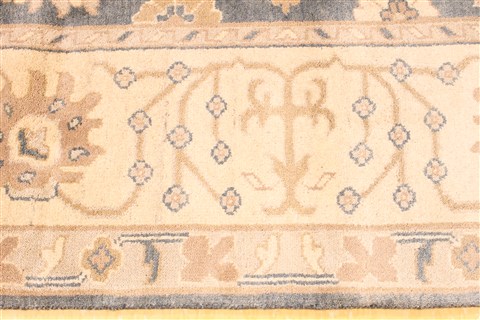 Oushak Beige Hand Knotted 81 X 100 Area Rug 256-30742 Image 4