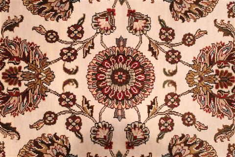 Jaipur White Hand Knotted 90 X 123 Area Rug 301-30754 Image 3