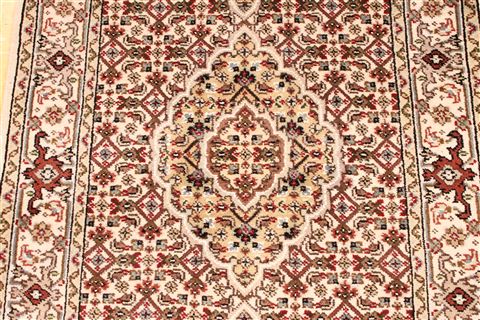 Mahi Beige Runner Hand Knotted 27 X 206 Area Rug 256-30779 Image 3