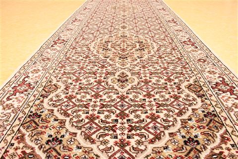 Mahi Beige Runner Hand Knotted 27 X 206 Area Rug 256-30779 Image 6