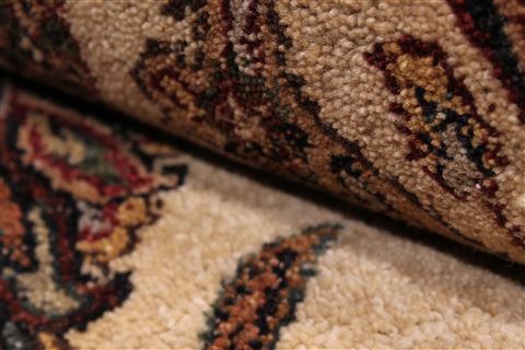 Sarouk Beige Hand Knotted 91 X 121 Area Rug 301-30780 Image 8