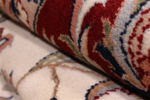 Kashan Beige Hand Knotted 89 X 119  Area Rug 301-30805 Image 4