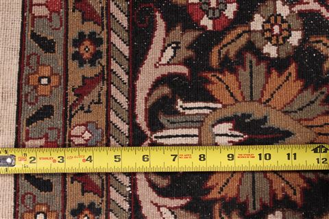 Sarouk Beige Hand Knotted 90 X 121  Area Rug 301-30816 Image 5