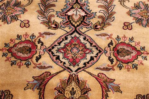 Sarouk Yellow Hand Knotted 91 X 120 Area Rug 301-30822 Image 4