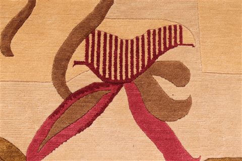 Indo-Tibetan Beige Hand Knotted 91 X 117 Area Rug 301-30871 Image 5