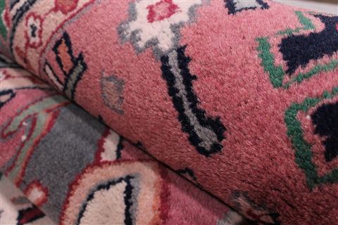 Heriz Beige Hand Knotted 100 X 145 Area Rug 301-30878 Image 4