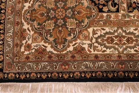 Jaipur Black Hand Knotted 100 X 143 Area Rug 301-30887 Image 2