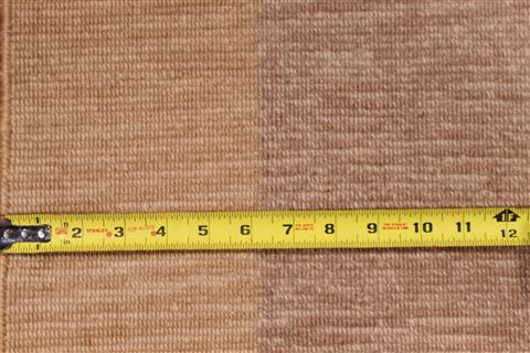 Indo-Tibetan Yellow Hand Knotted 99 X 139 Area Rug 301-30902 Image 3
