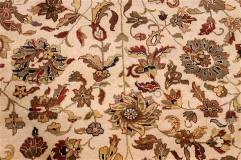 Jaipur White Hand Knotted 99 X 138 Area Rug 301-30940 Image 10