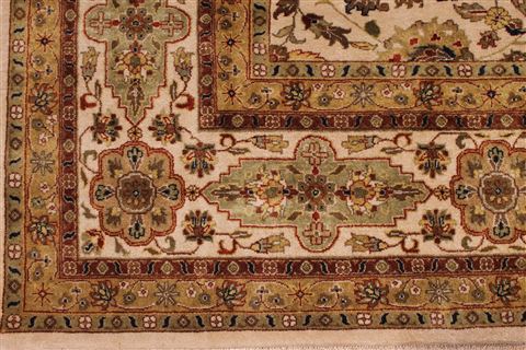 Jaipur White Hand Knotted 99 X 138 Area Rug 301-30940 Image 1