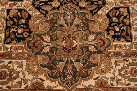 Jaipur Black Hand Knotted 101 X 1311 Area Rug 301-30945 Image 10