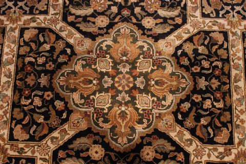 Jaipur Black Hand Knotted 101 X 1311 Area Rug 301-30945 Image 2