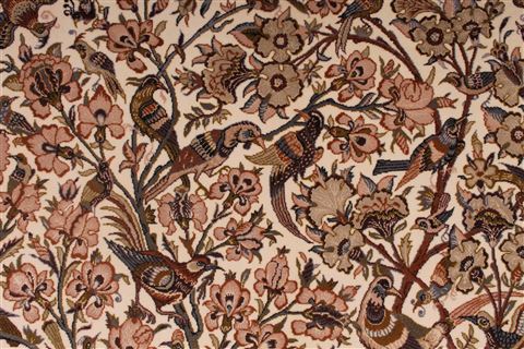 Isfahan White Hand Knotted 41 X 76 Area Rug 254-32045 Image 2