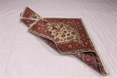 Tabriz Beige Hand Knotted 50 X 63 Area Rug 254-32049 Image 5
