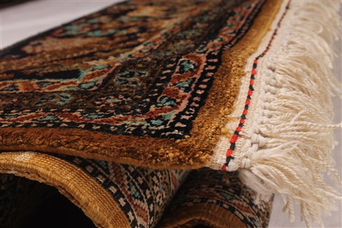 Qum Beige Hand Knotted 36 X 55 Area Rug 254-32060 Image 18