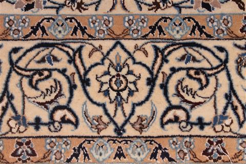 Nain Beige Hand Knotted 44 X 68 Area Rug 254-32075 Image 4