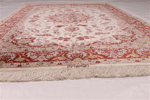 Qum Beige Hand Knotted 44 X 68 Area Rug 254-32085 Image 8