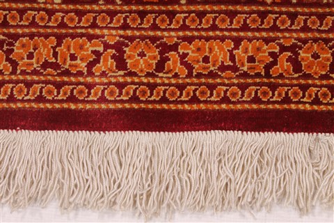 Qum Red Hand Knotted 43 X 67 Area Rug 254-32095 Image 11