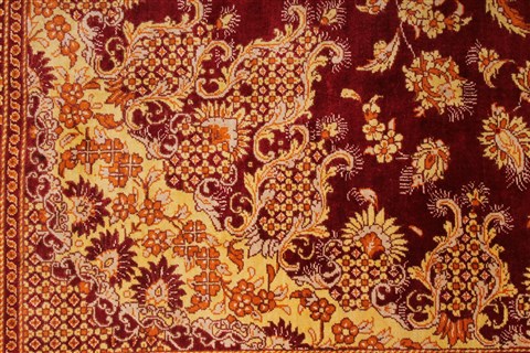 Qum Red Hand Knotted 43 X 67 Area Rug 254-32095 Image 2