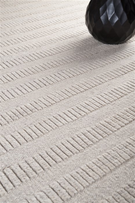 Surya Bahama White 20 X 30 Area Rug BAH4100-23 800-35143 Image 7