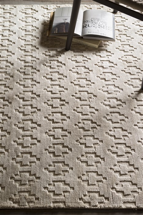 Surya Castlebury White 80 X 110 Area Rug CBY7000-811 800-39441 Image 4