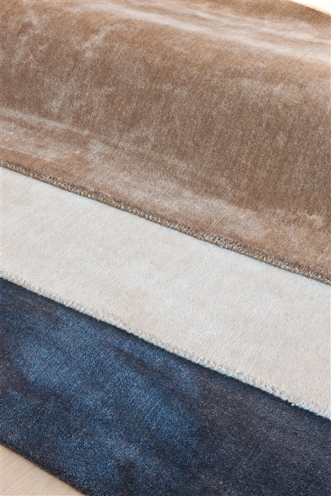 Surya Capucci White 50 X 80 Area Rug CPU9000-58 800-41220 Image 2