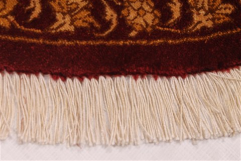 Qum Red Oval Hand Knotted 33 X 50 Area Rug 254-49141 Image 11