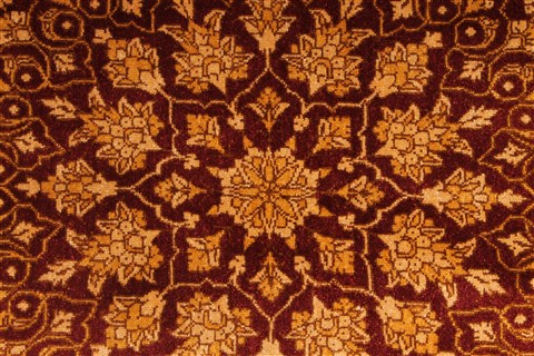 Qum Red Oval Hand Knotted 33 X 50 Area Rug 254-49141 Image 4