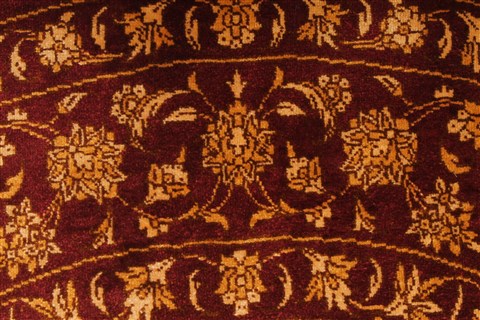 Qum Red Oval Hand Knotted 33 X 50 Area Rug 254-49141 Image 6