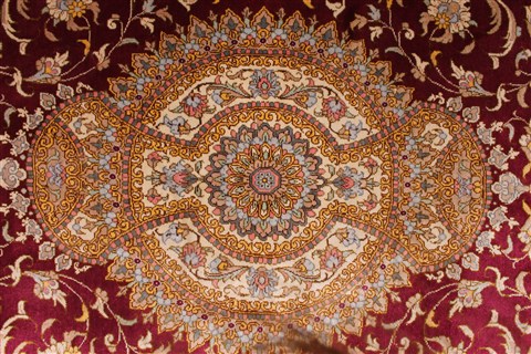 Qum Beige Hand Knotted 33 X 50 Area Rug 254-49147 Image 11
