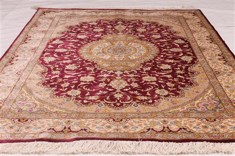 Qum Beige Hand Knotted 33 X 50 Area Rug 254-49147 Image 2