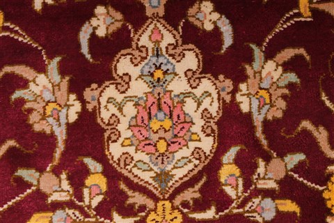 Qum Beige Hand Knotted 33 X 50 Area Rug 254-49147 Image 9