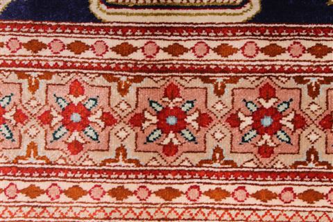 Qum Beige Hand Knotted 34 X 41 Area Rug 254-49163 Image 15