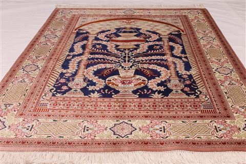 Qum Beige Hand Knotted 34 X 41 Area Rug 254-49163 Image 2